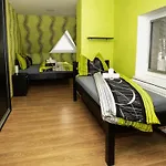 Villa In Fren Tat Near & Jacuzzi