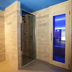In Fren Tat Near & Jacuzzi