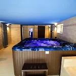 Villa In Fren Tat Near & Jacuzzi Frenštát pod Radhoštěm