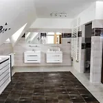 Villa In Fren Tat Near & Jacuzzi *