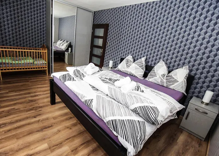 Villa In Fren Tat Near & Jacuzzi Frenštát pod Radhoštěm
