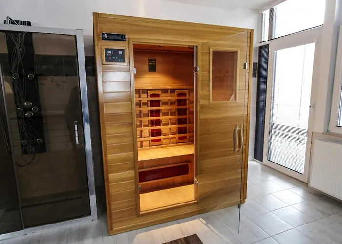 Villa In Fren Tat Near & Jacuzzi Frenštát pod Radhoštěm